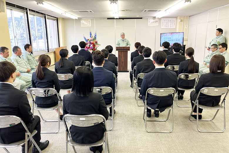 入社式